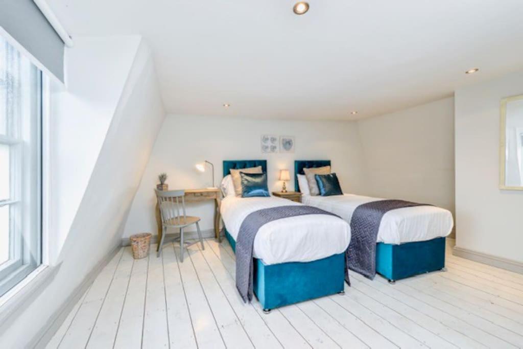 Victorian Townhouse - Stamford Centre - 2 Big Bedrooms, Living Room Kitchen Etc Tastefully Decorated Экстерьер фото